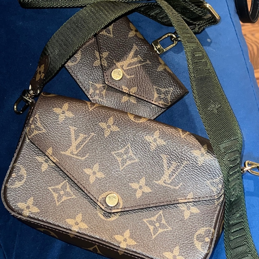 Louis Vuitton M80091 felicie strap & go